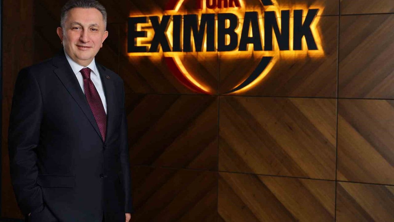 Türk Eximbank 830 milyon dolarlık sendikasyon kredisi işlemini tamamladı