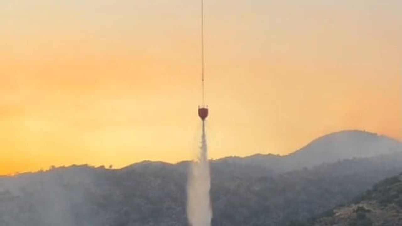 Türkiye'nin en büyük yangın söndürme helikopteri Bozdoğan'da göreve başladı