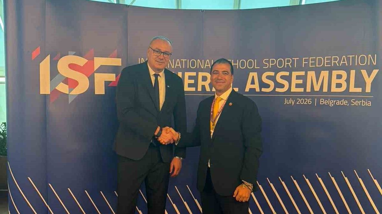 Türkiye'nin okul sporları temsilcisi İlhan Demir ISF yönetim kuruluna seçildi