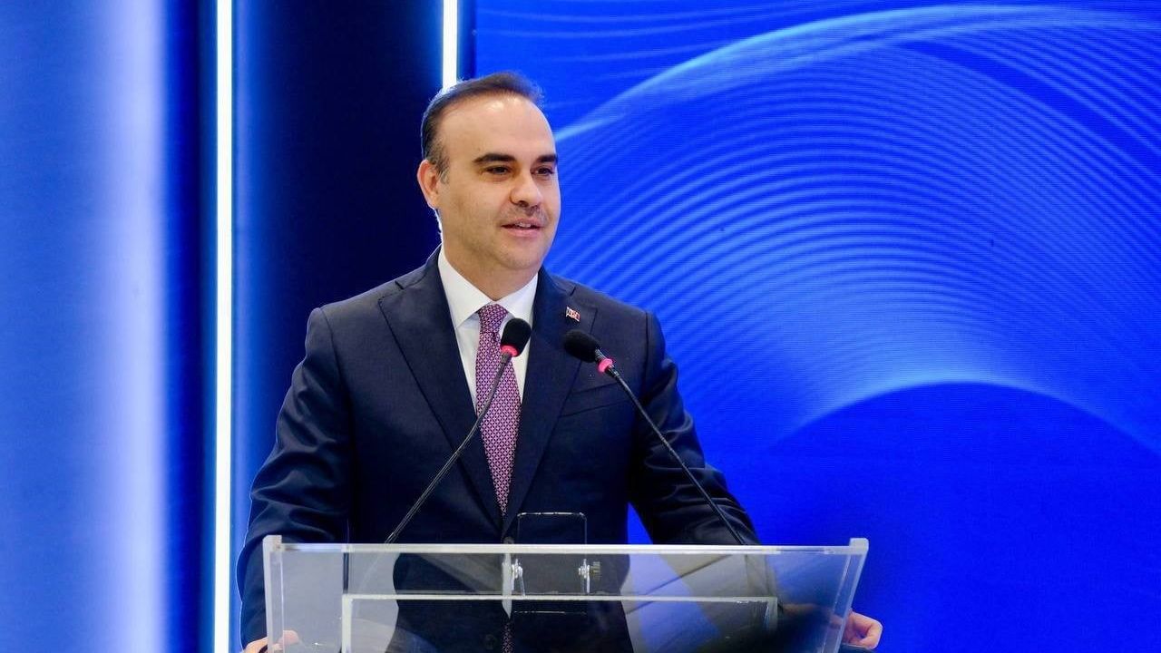 Türkiye’nin yerli atomik saati uzaya fırlatıldı