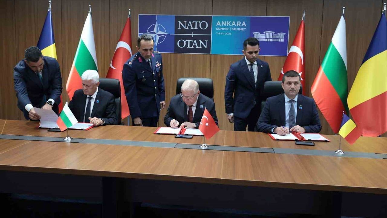 Türkiye, Romanya ve Bulgaristan Karadeniz mayın karşı tedbirleri görev grubu mutabakatı imzaladı