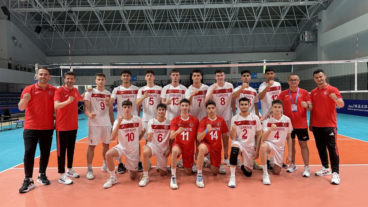 TVF Spor Lisesi erkek voleybol takımı dünya şampiyonu