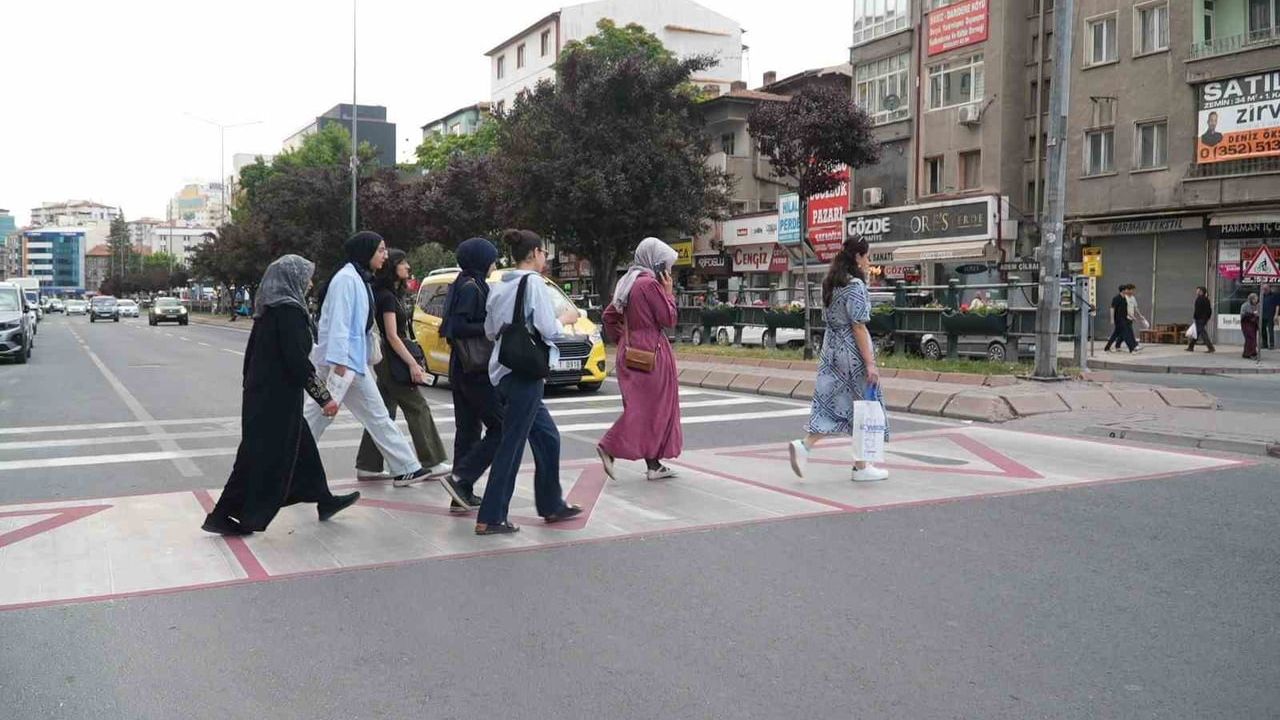 UKOME'den İnönü Bulvarı'nda yaya geçidi düzenlemesi: amaç can güvenliğinin artırılması