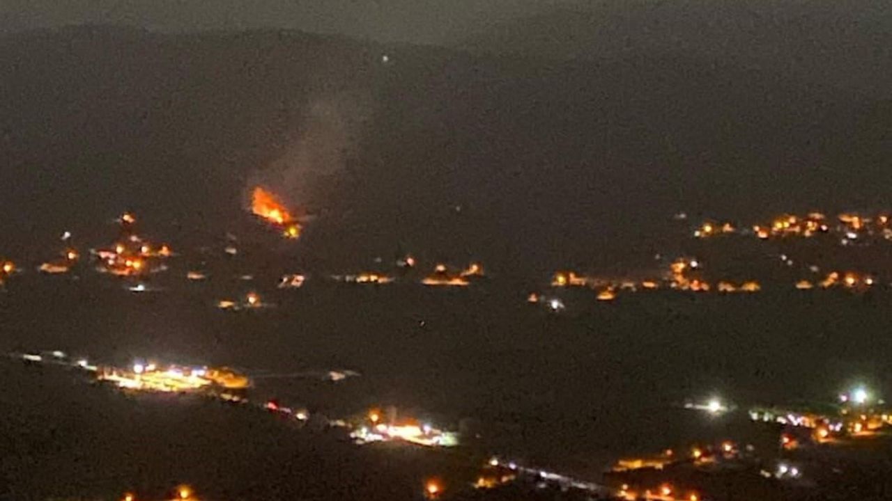 Ula'da Çıtlık mahallesinde tarlada başlayan yangına çok sayıda ekip yönlendirildi