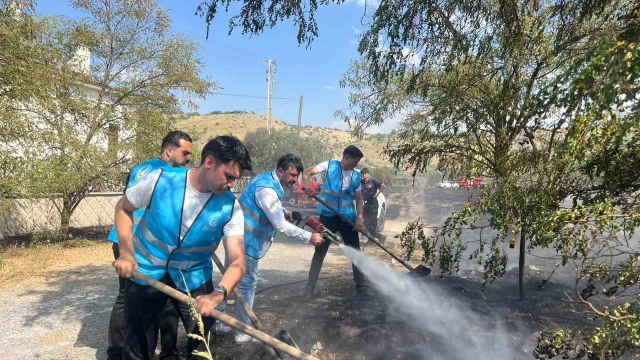Ülkü Ocakları Kayseri İl Başkanlığı'ndan yangın duyarlılığı