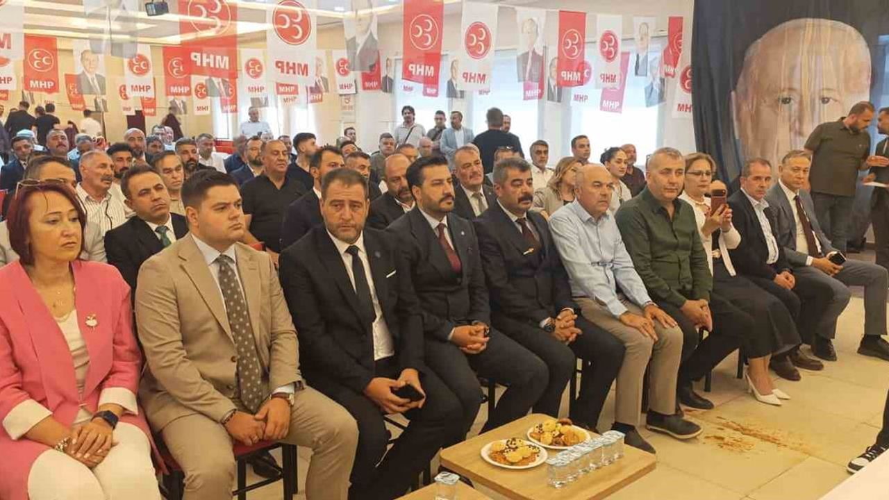 Ülkü ocaklarından MHP Söke ilçe başkanlığına Onur Şahin