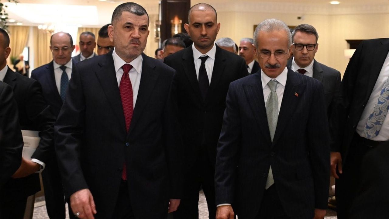 Uraloğlu Bağdat'ta El-Haseni ile ulaştırma iş birliğini görüştü