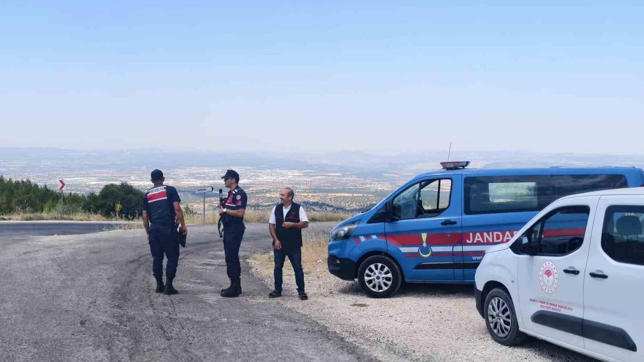 Uşak'ta hayvan nakillerine yönelik yol denetimleri sürüyor