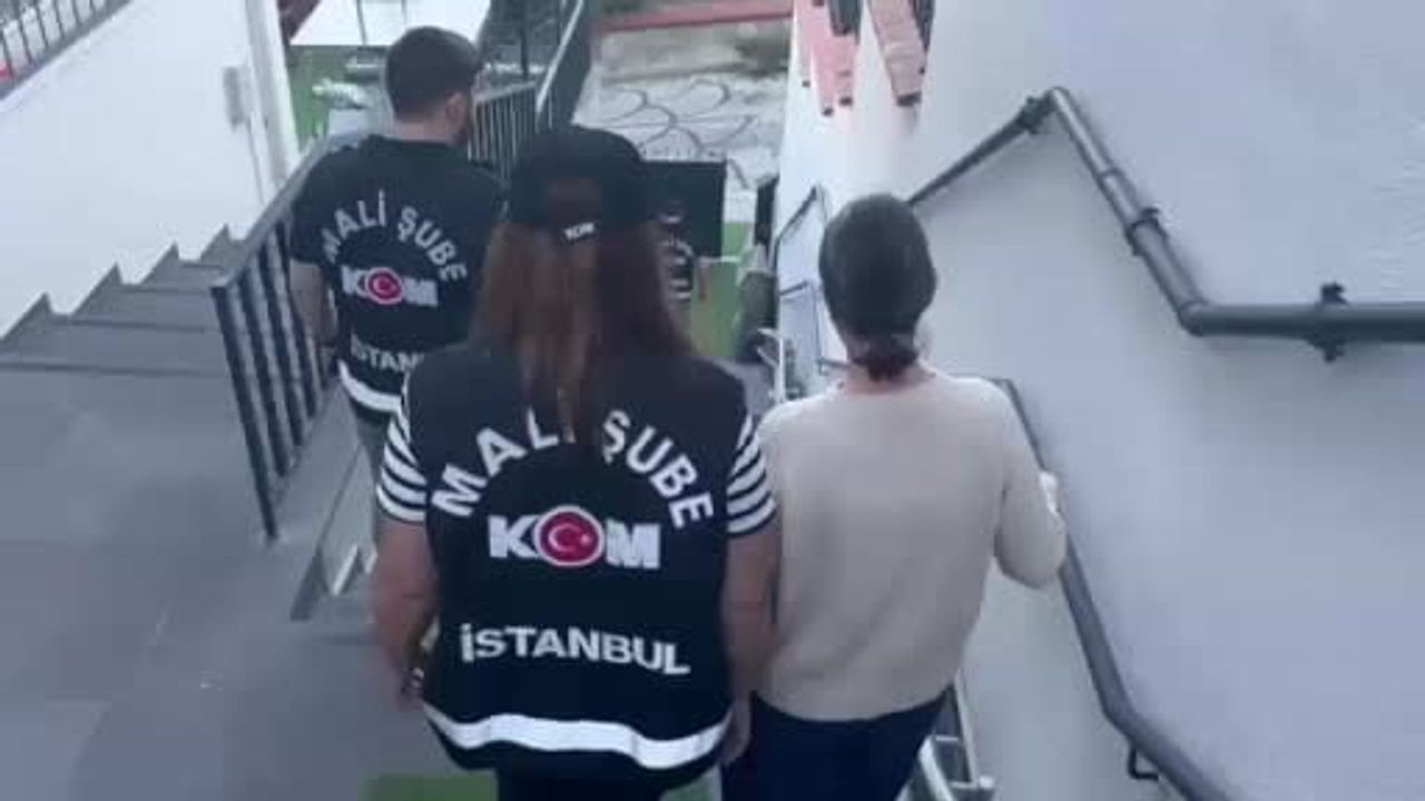 Üsküdar belediyesinde operasyon: Sinem Dedetaş de aralarında olmak üzere 6 kişi gözaltında