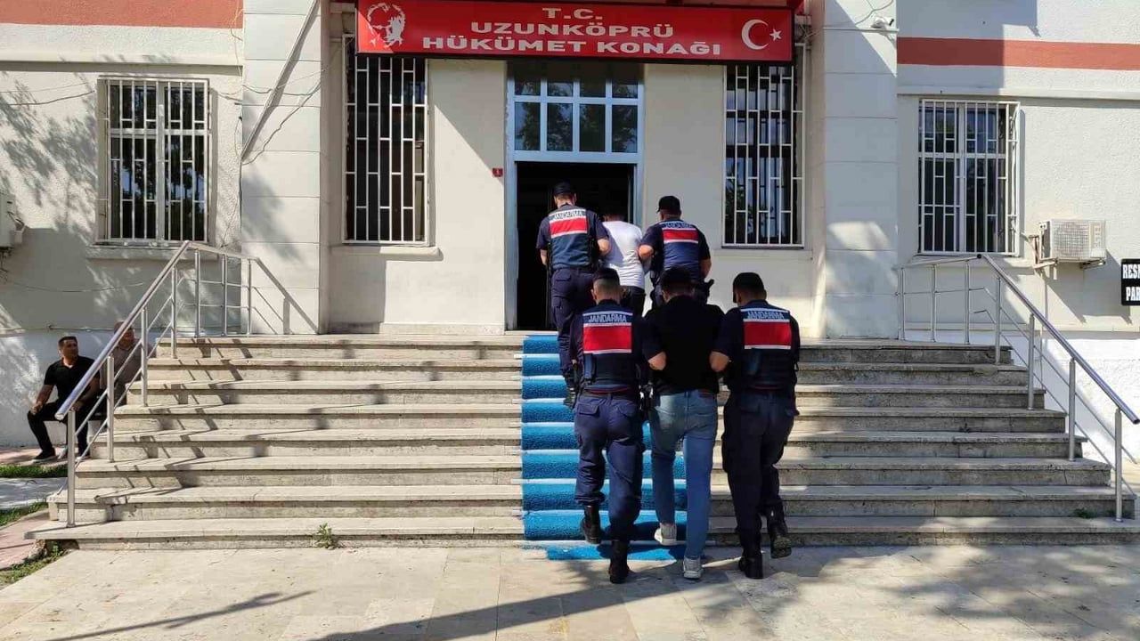 Uzunköprü'de sınır devriyesinin durdurduğu iki göçmen cezaevine gönderildi