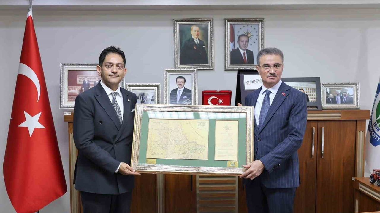 Vali Aydın Baruş, Erzurum Ticaret Borsası'nın stratejik projelerini inceledi