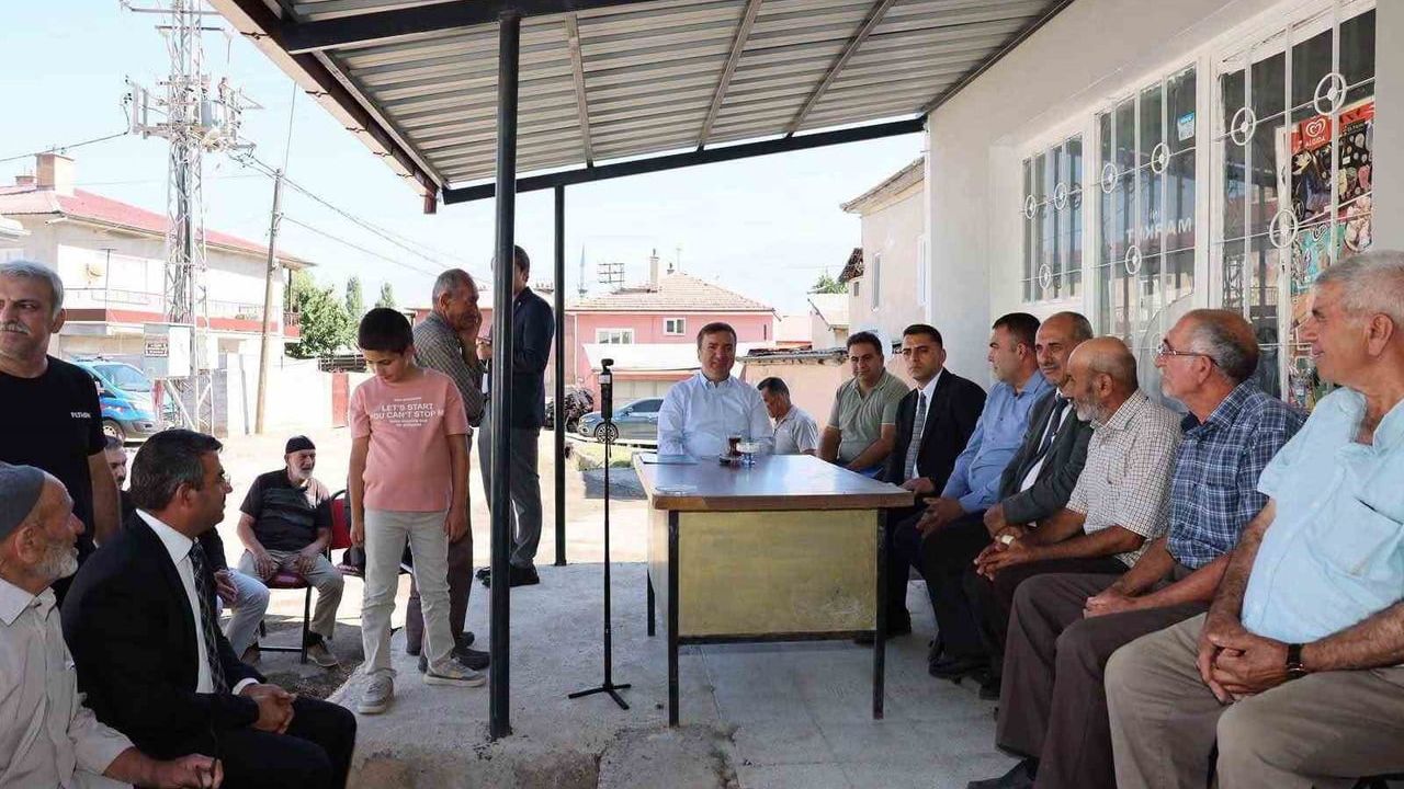 Vali Aydoğdu soğukoluk köyünde halkla buluştu