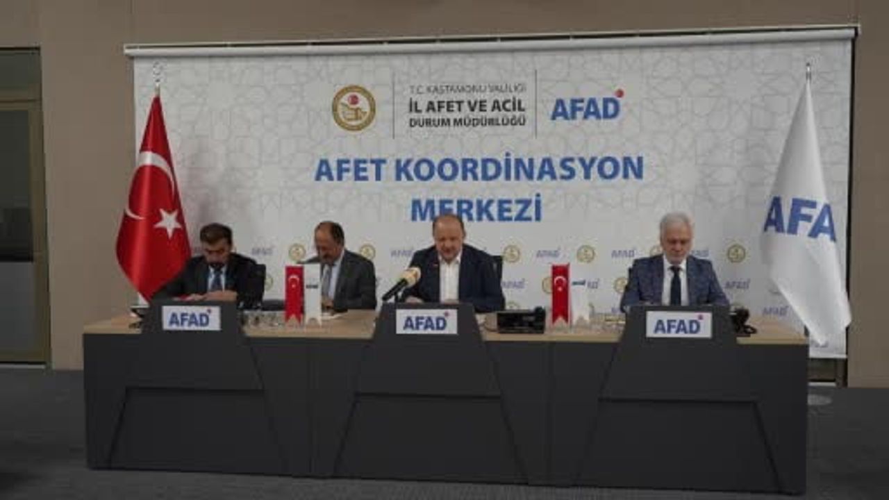 Vali Dallı, ormanlık alanlara sigara izmariti ve cam şişe atılmasına tepki gösterdi