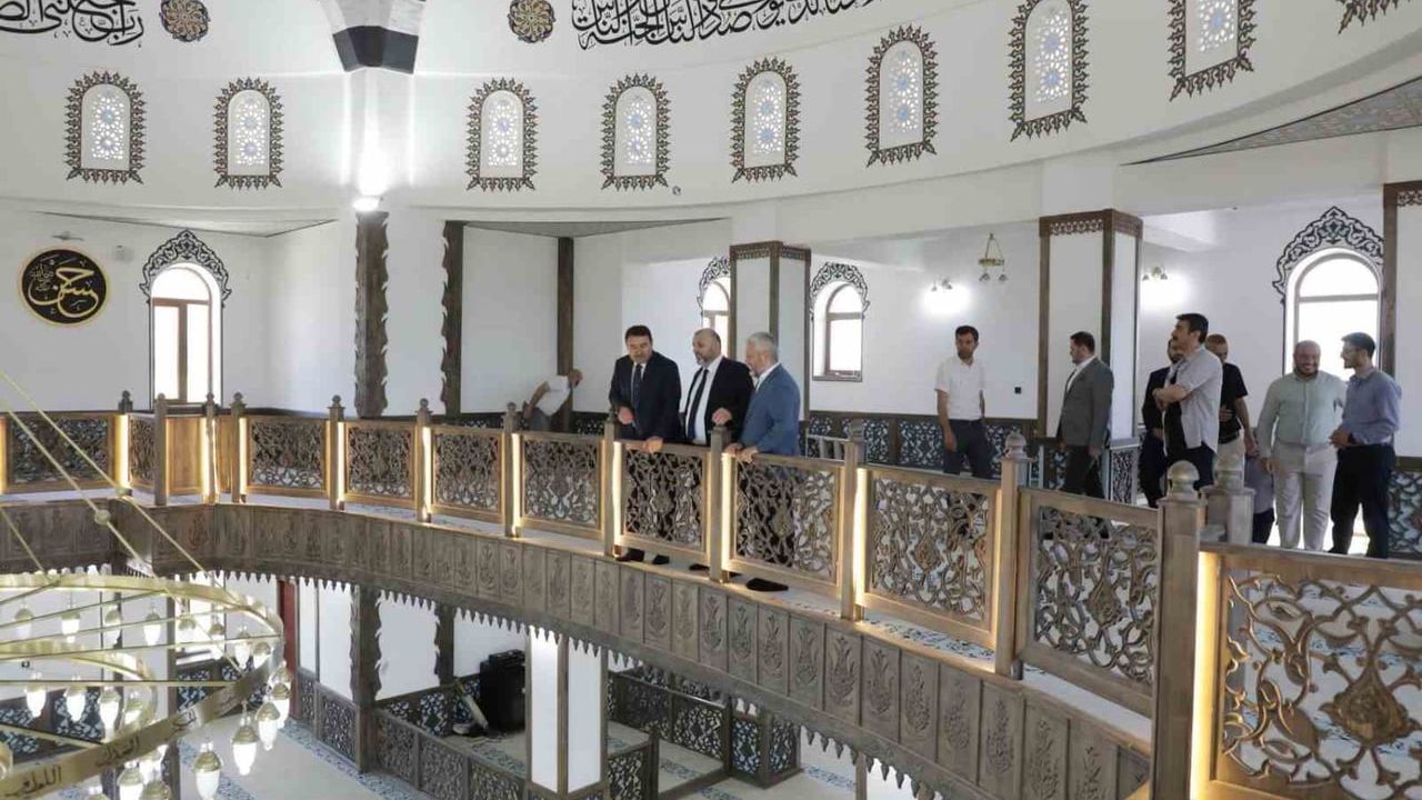 Vali Musa Işın, Dini İhtisas Merkezi Camii inşaatını inceledi