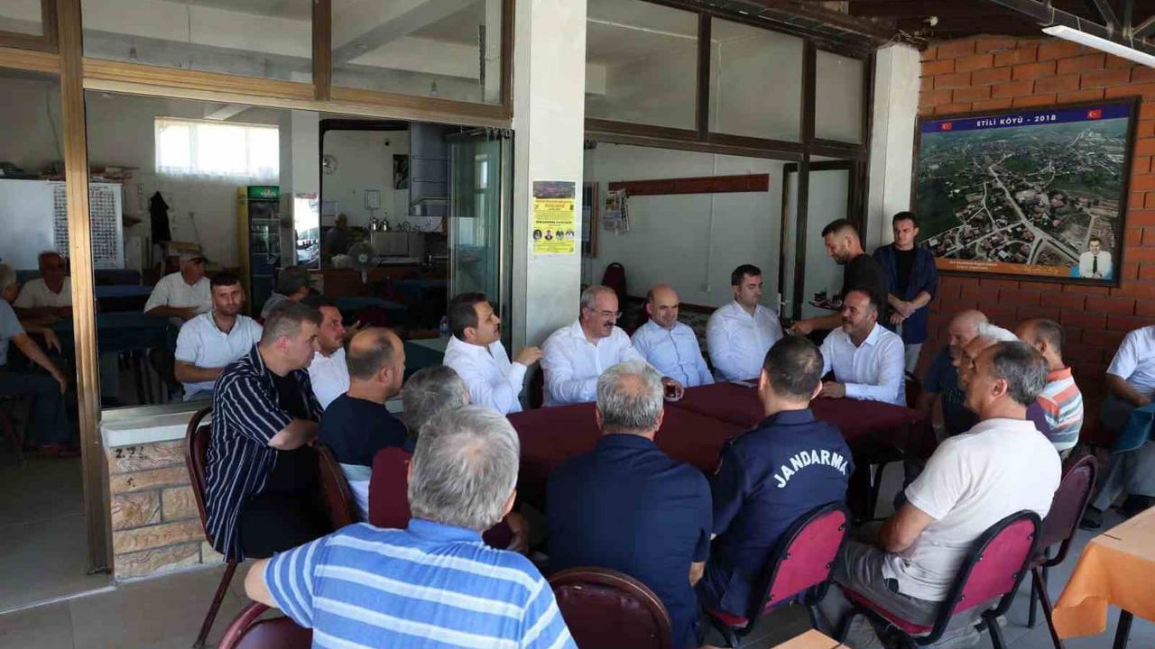 Vali Ömer Toraman Etili köyünde vatandaşlarla buluştu