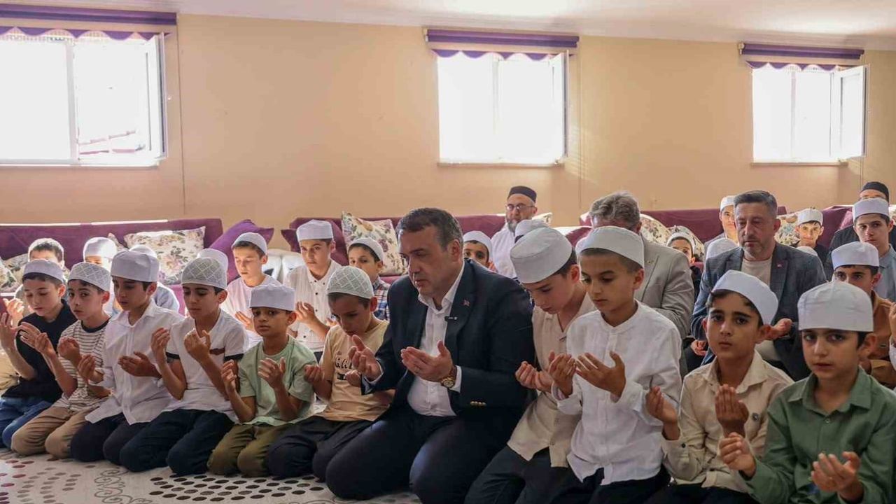 Vali Sözer ziyaretinde hafız adaylarının azmi öne çıktı