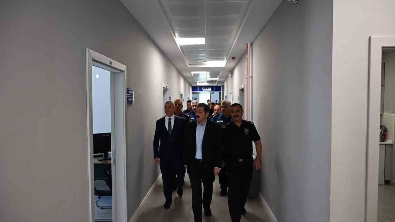 Vali Tavlı Atakum'da emniyet birimlerinde asayiş ve trafik denetimi yaptı