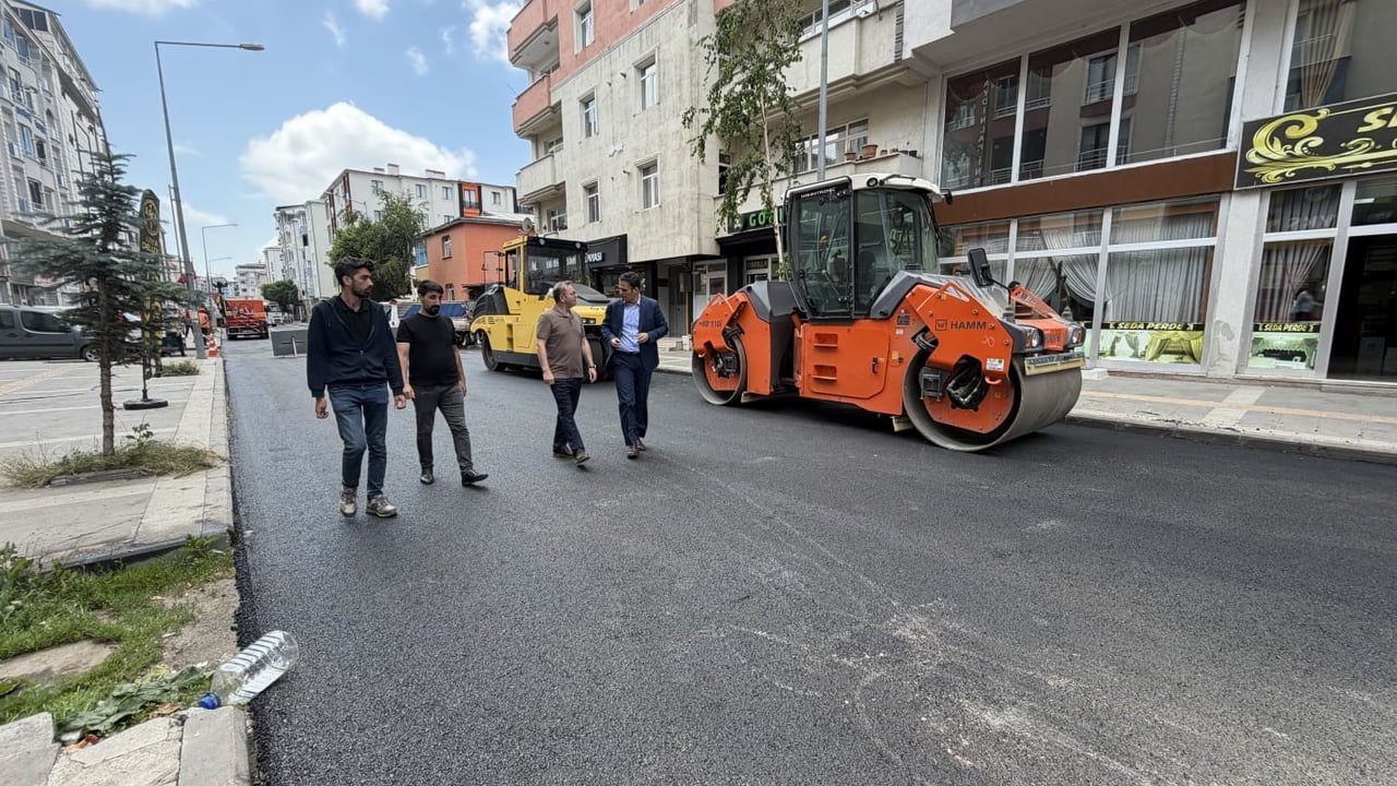 Vali Ziya Polat Cumhuriyet Caddesi'ndeki yol çalışmalarını inceledi