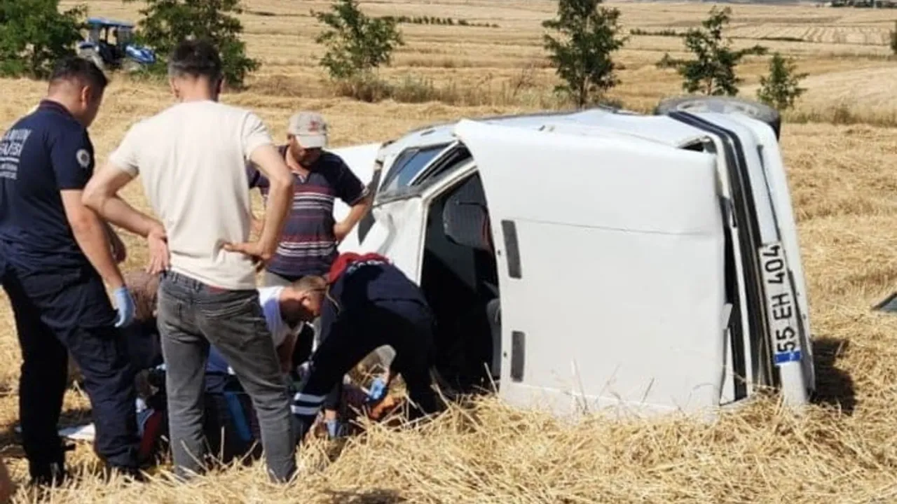 Vezirköprü'de kaza: ağır yaralanan 86 yaşındaki yolcu hayatını kaybetti