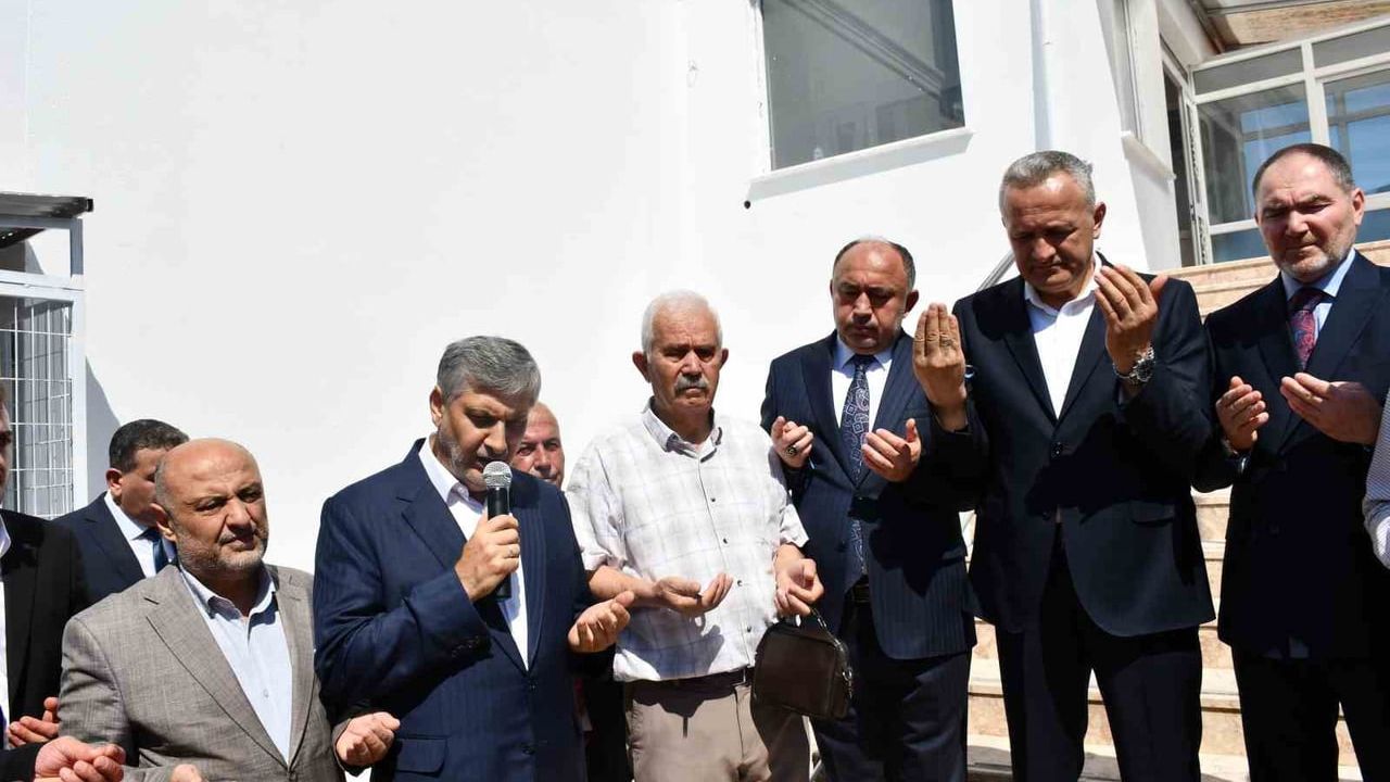 Vezirköprü ilçe müftülüğünün yeni hizmet binası dualarla açıldı