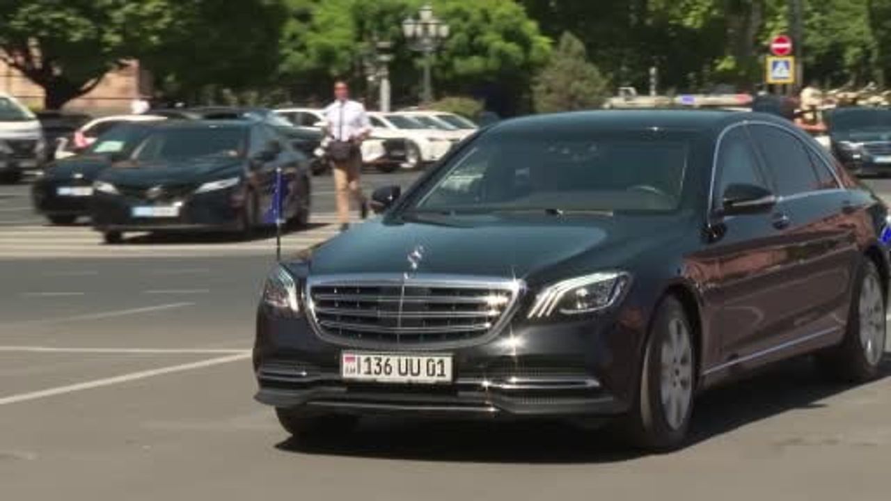 Von der Leyen Erivan'da Paşinyan ile görüştü: enerji hatları ve ticaret gündemde