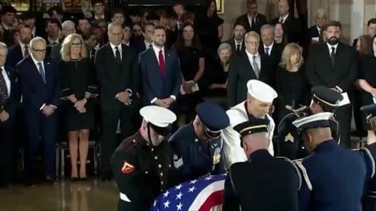 Washington'da tören: siyaset arenasının sert savunucusu Lindsey Graham uğurlandı