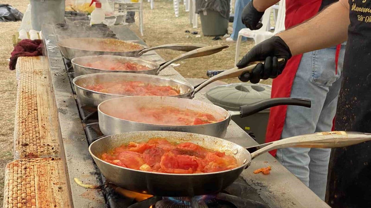 Yaklaşık 10 bin kişi Kavak Çakallı Menemen Festivali'nde buluştu