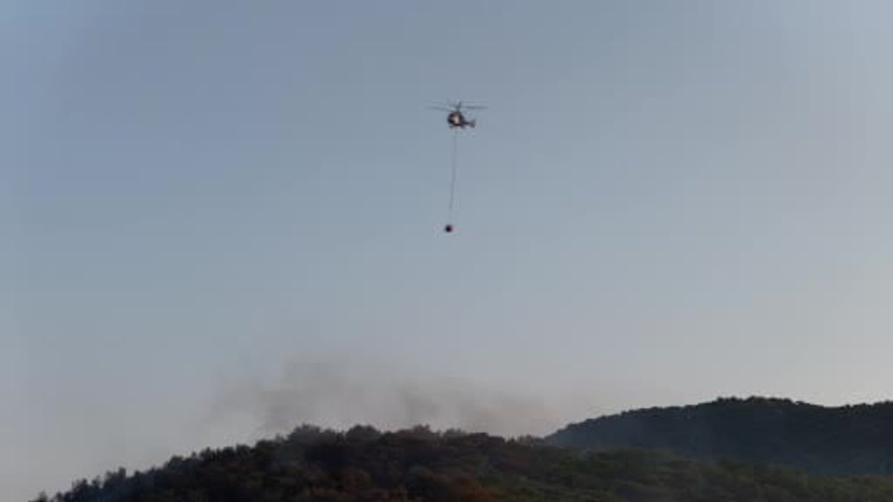 Yangınla göklerden mücadele: Fethiye Göcek'te helikopter ve dron görüntüleri