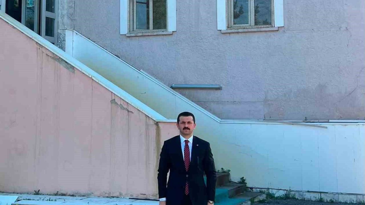 Yarım asırlık Tutak hükümet konağına duygusal veda