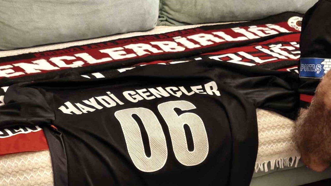 Yarım asırlık tutkuyla kırmızı-siyaha bağlı bir Gençlerbirliği aşığı