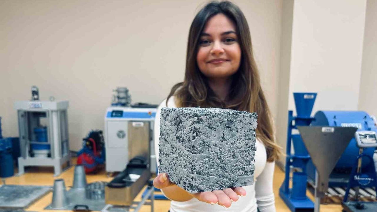 Yaşar Üniversitesi öğrencileri sürdürülebilir yeni nesil beton geliştirdi
