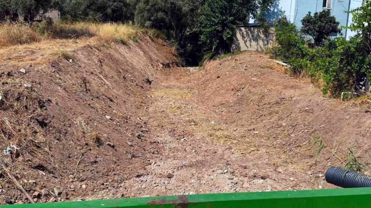 Yatağan'da dere yataklarında 2 bin 500 metrelik temizlik sürüyor