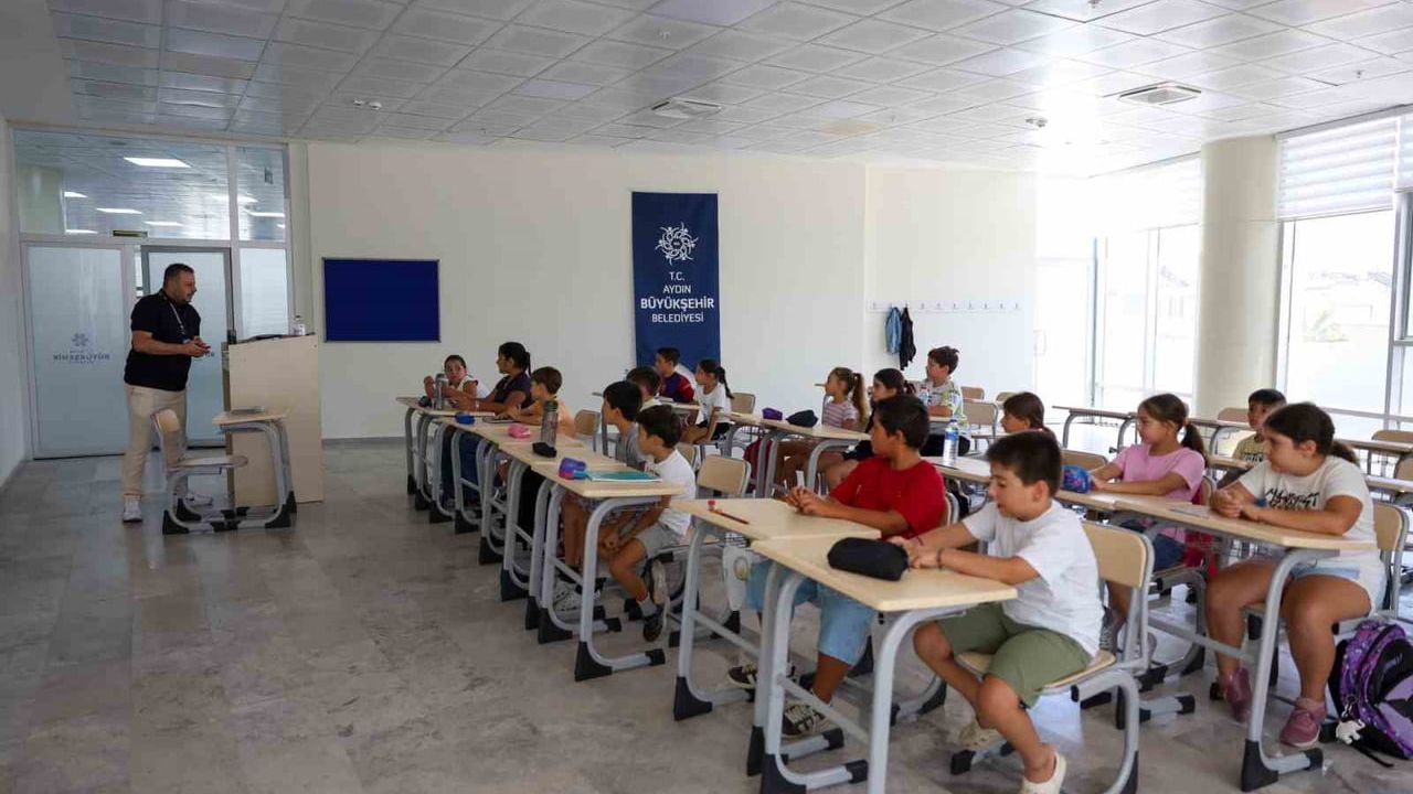 Yaz tatilini İngilizceyle değerlendiren Aydınlı çocuklar