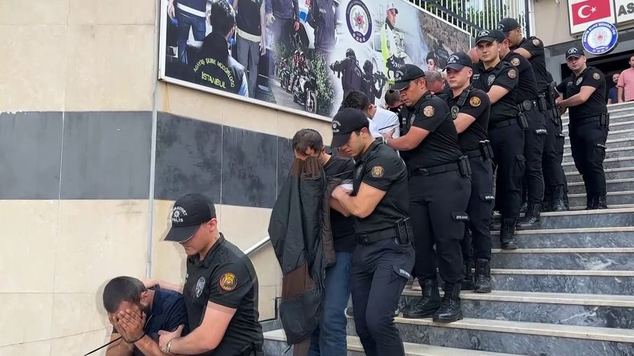 Yediemin çetesi operasyonu: hacizli araçların parçaları satıldı, 1.5 milyar liralık usulsüzlük iddiası