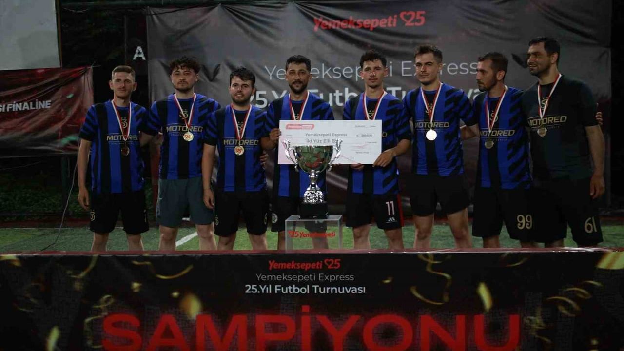 Yemeksepeti Express 25. yıl futbol turnuvasının şampiyonu belli oldu
