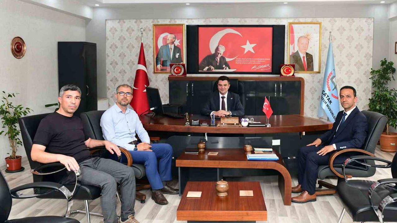 Yeni kaymakamdan eğitim hamlesi: Abdullah Sarı ilçe müdürlüğünü ziyaret etti