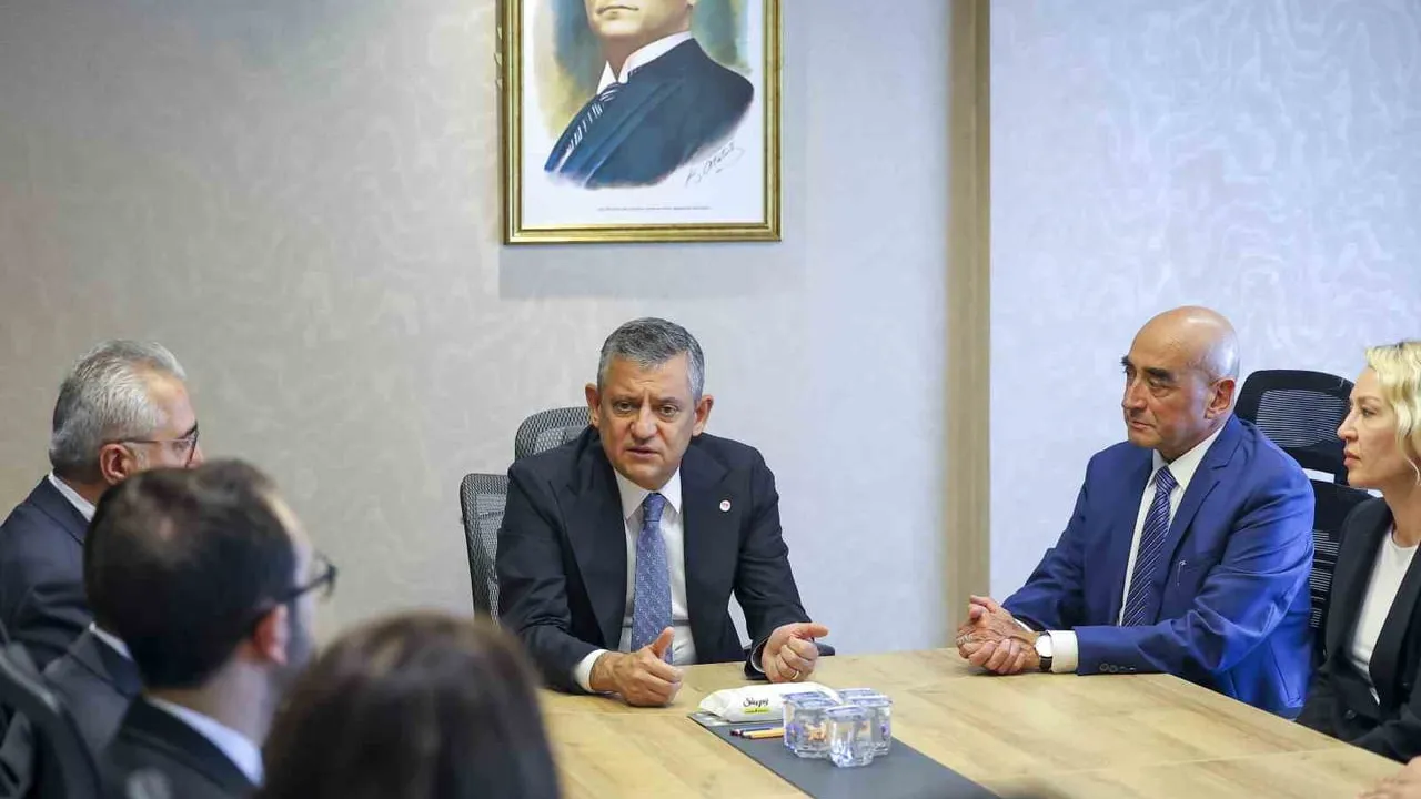 Yeni Parti'nin disiplin mekanizması resmen iş başı yaptı