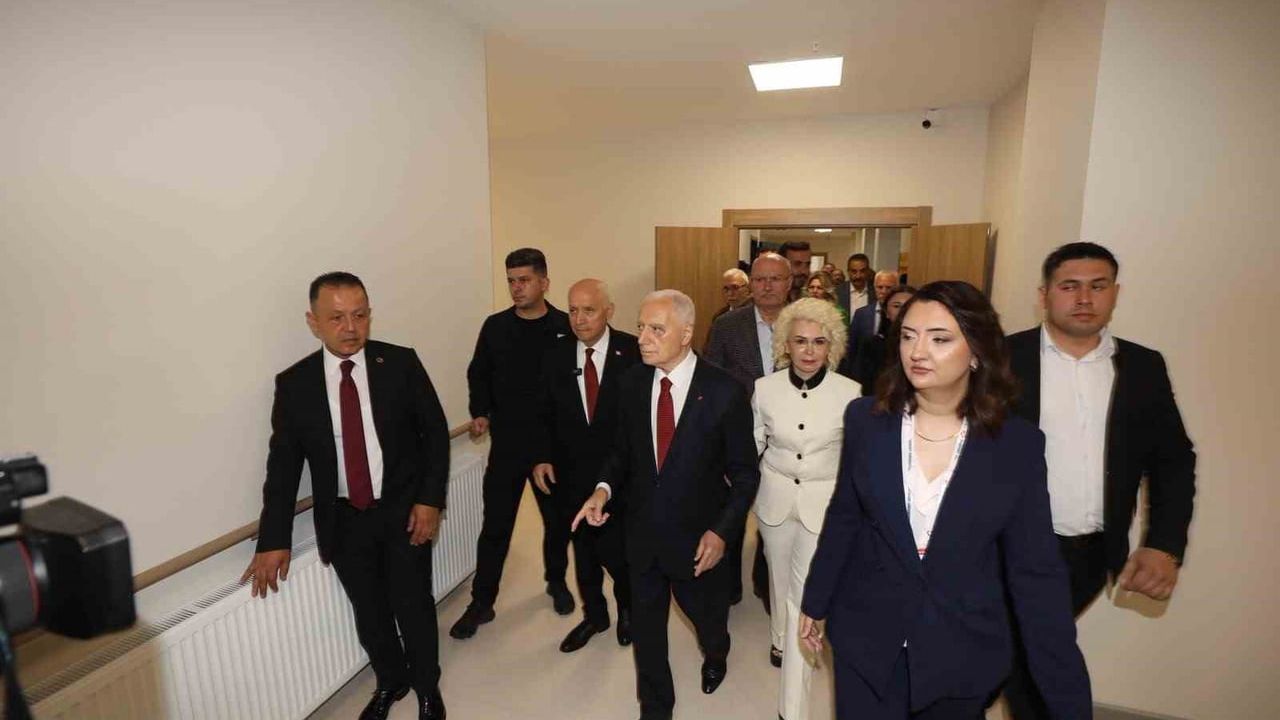Yenimahalle'ye nitelikli bakım: Sait Ulusoy Alzheimer ve Yaşlı Yaşam Merkezi açıldı