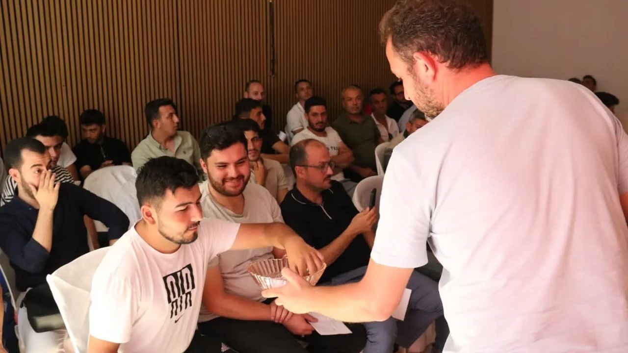 Yenipazar Belediyesi halı saha turnuvası fikstür çekimi yapıldı