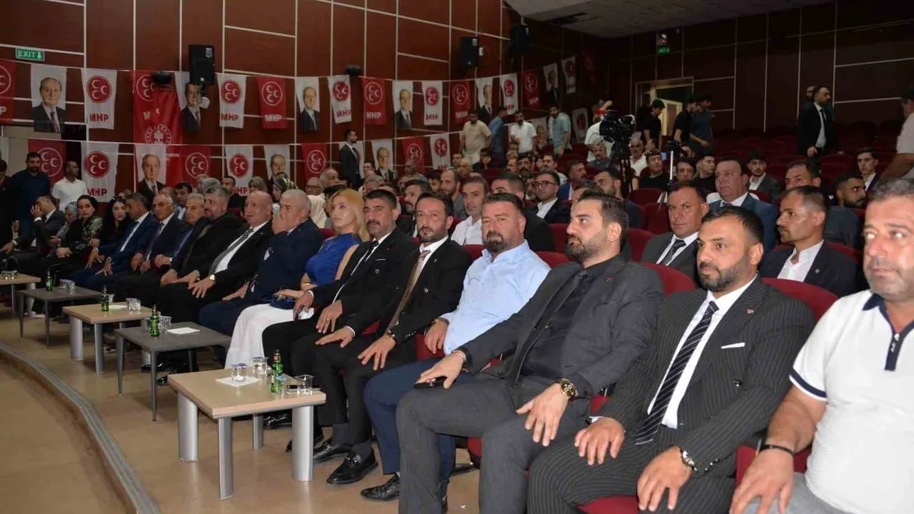 Yenişehir'de tek adayla öne çıkan şaban feyüç ilçe başkanı oldu