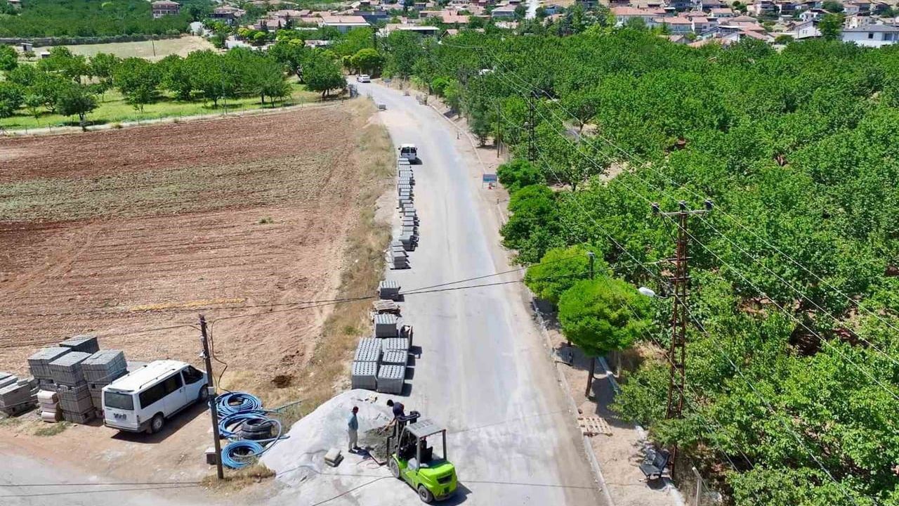 Yeşilyurt’ta ihya ve imar çalışmaları sürüyor