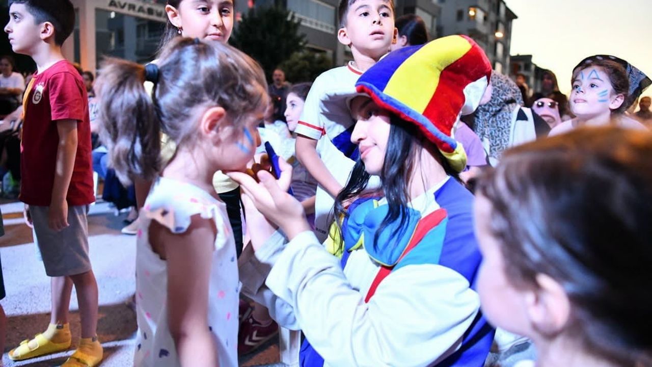 Yeşilyurt'ta yaz akşamları etkinliği Abdulgaffar Mahallesi'nde yoğun ilgi gördü