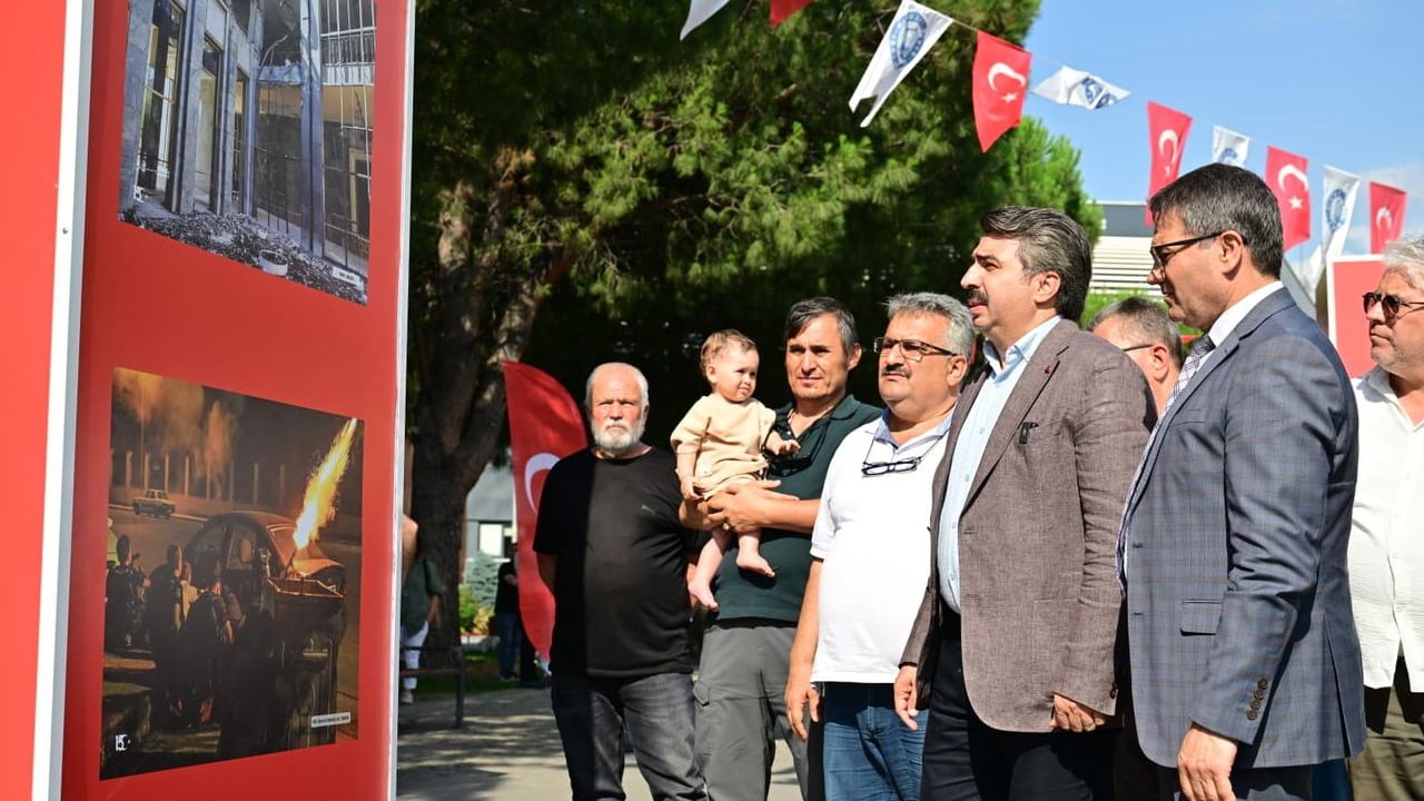 Yıldırım’da 15 Temmuz ruhu fotoğraf sergisiyle yaşatılıyor
