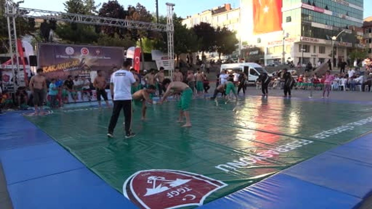 Yozgat’ta 15 Temmuz Karakucak Güreşleri anma etkinliği düzenlendi