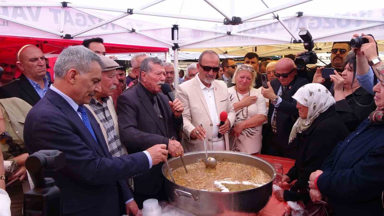 Yozgat'ta aşure günü programı yoğun ilgi gördü