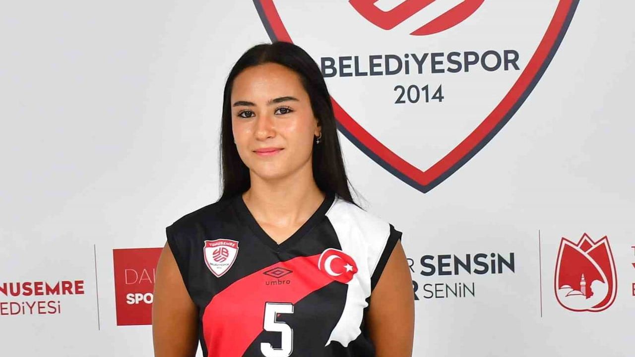 Yunusemre Belediyespor Ecem Hatun Özpolat'ı kadrosuna kattı