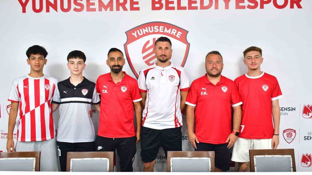 Yunusemre Belediyespor gelişim ligleri hedefiyle teknik kadrosunu açıkladı