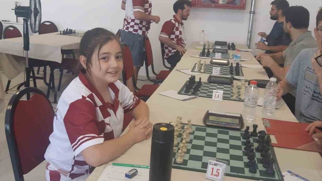 Yunusemre Belediyespor satrançta Manisa şampiyonu