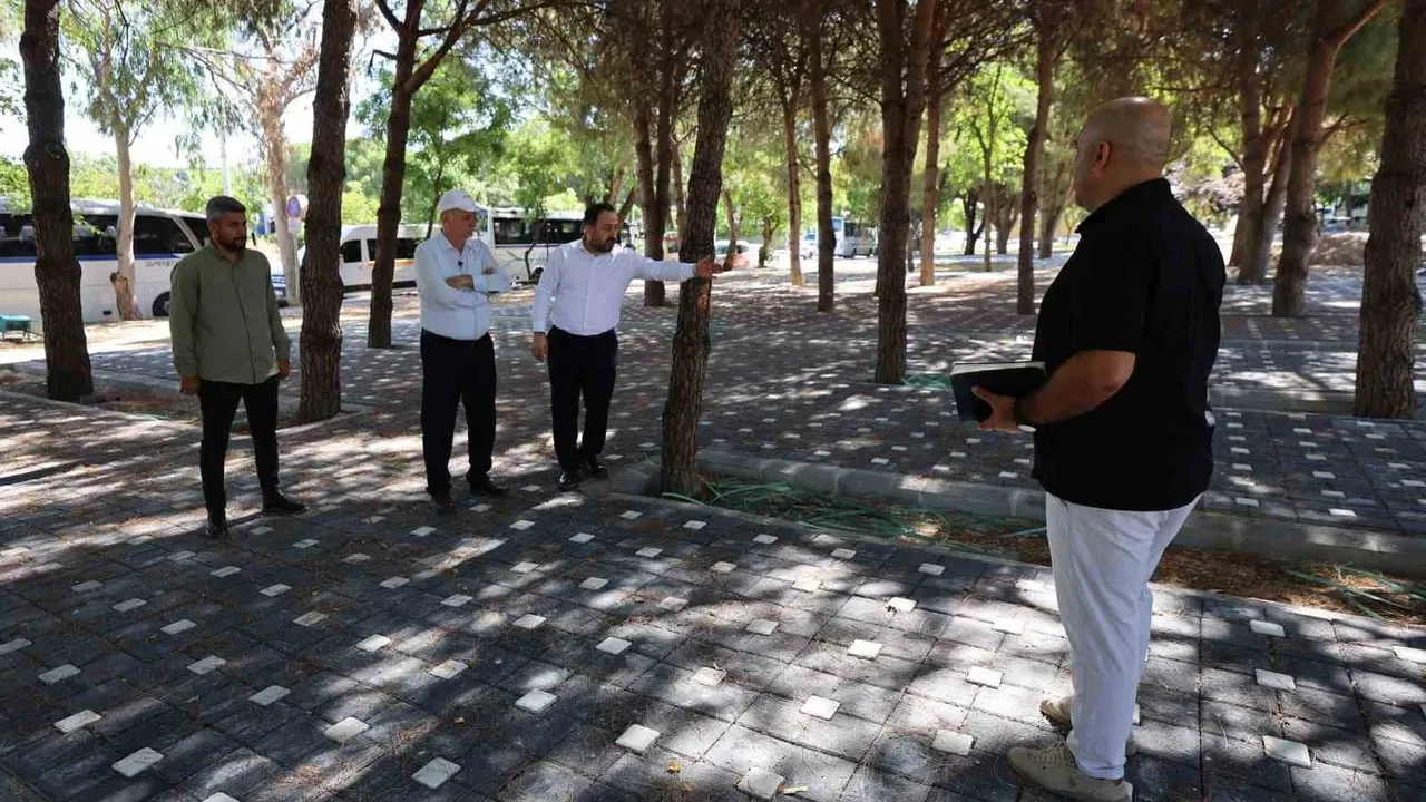Yunusemre'de Küçük Sanayi Sitesi'ne Lezzetler Sokağı ile seyyar esnafa düzen