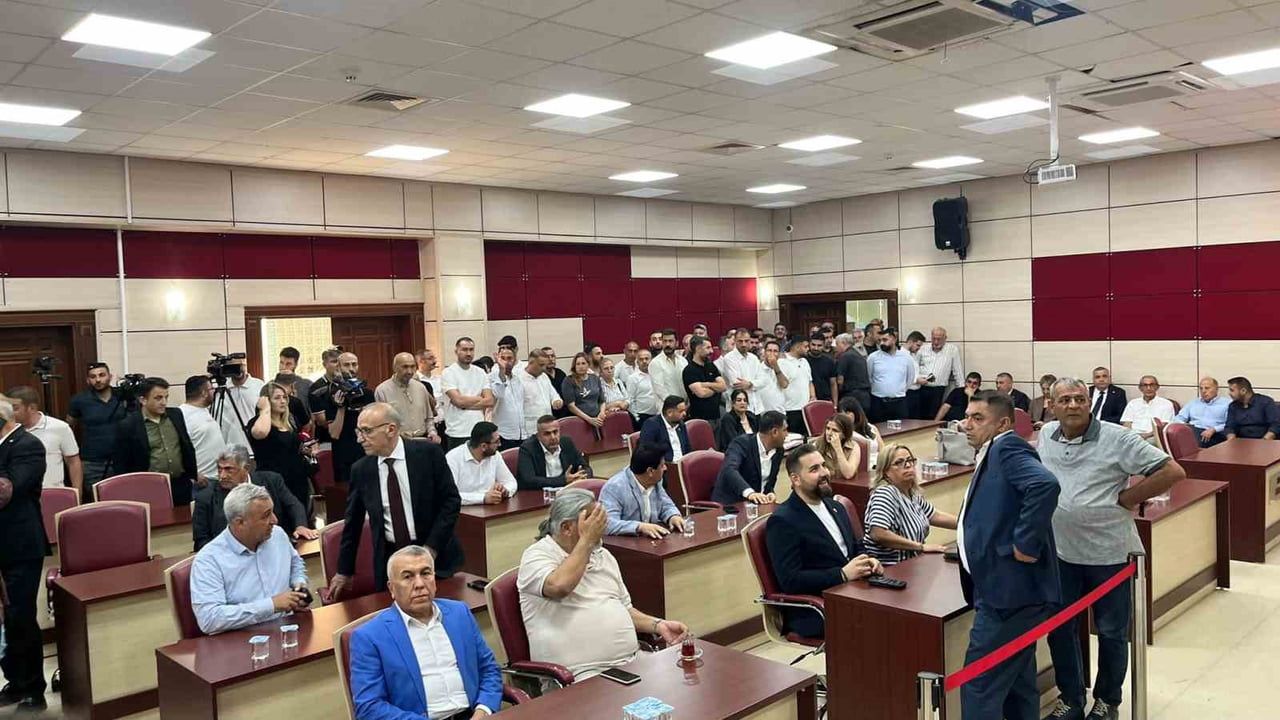 yüreğir'de başkanvekilliği için dördüncü turda cafer boyraz kazandı